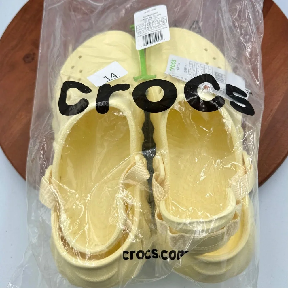 Crocs Echo Clog Buttercream Yellow Pastel‎ M 8/W 10 207937-760 Slip On Chunky